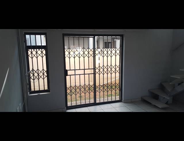3 BEDROOM APARTMENT FOR SALE IN BRAKPAN NORTH